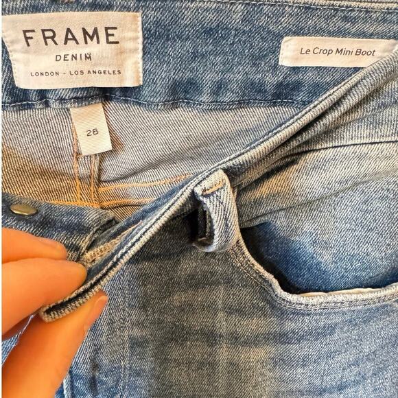 FRAME Le Crop Mini Boot Jeans Button Flare Detail Sz 28 EUC $315 MSRP Alta Pura - Picture 3 of 9